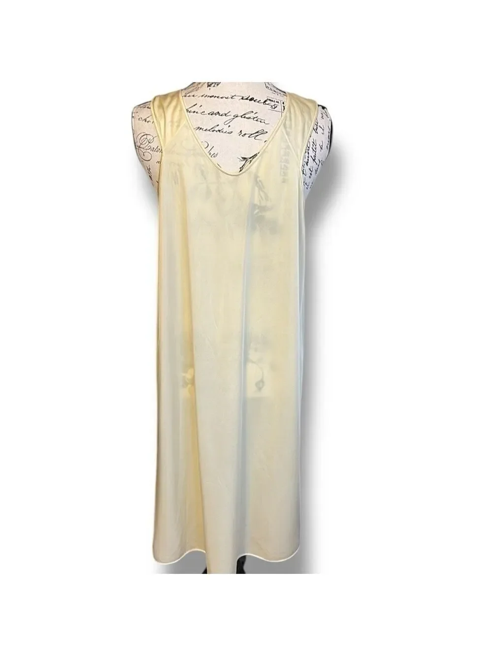 Vintage Lorraine Women's Nightgown Lace Pale Yellow Size M - Picture 4 of 6